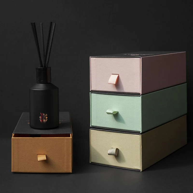Drawer boxes in three colours